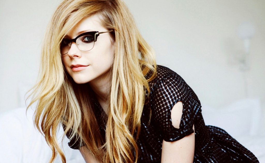 Avril-Lavigne-Wallpaper-PC-Computer