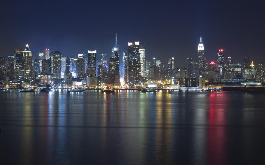 chicago-night-skyline-lights-river-reflections-hudson-cityscape-216011