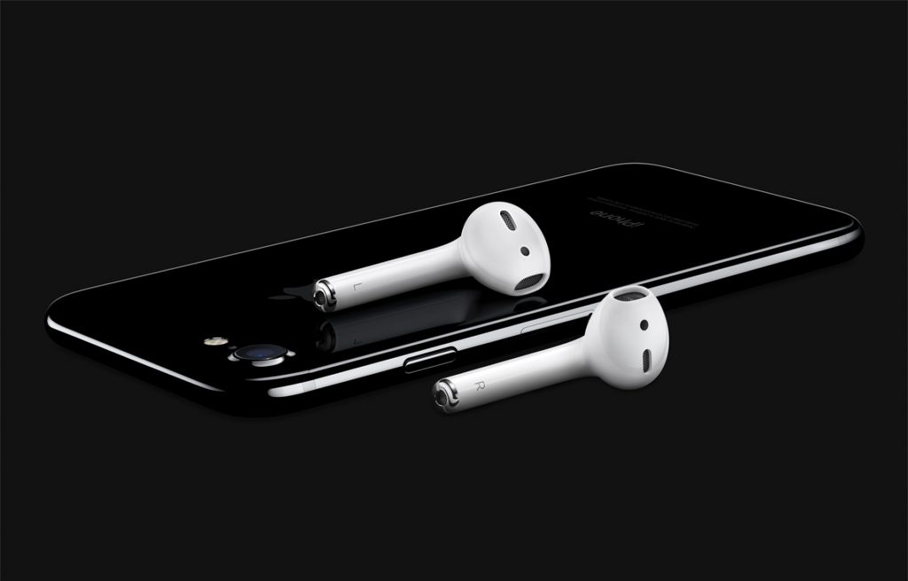 AirPods with ‘upgraded’ functionality said to be released in H2 2018